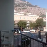 Near The Ines 아파트 *