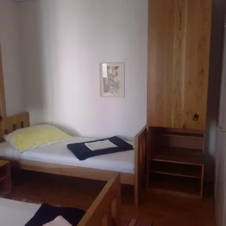 Near The Ines Lägenhet