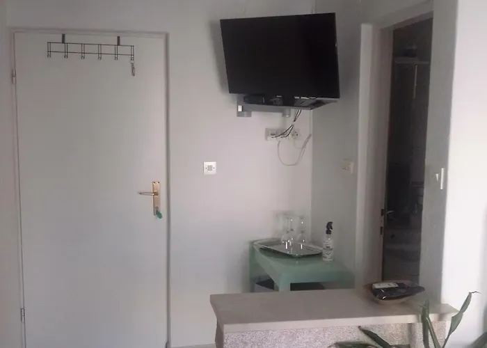 Apartment Near The Ines *