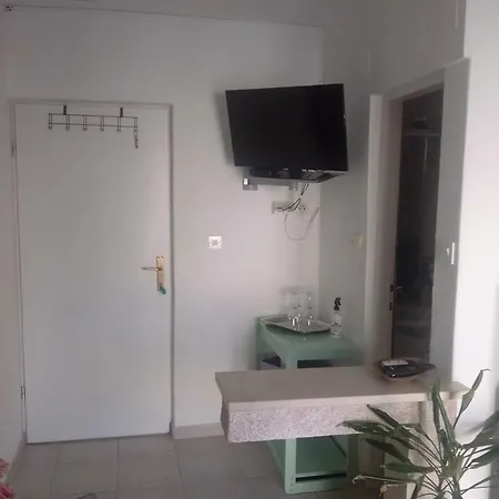 Apartman Near The Ines *